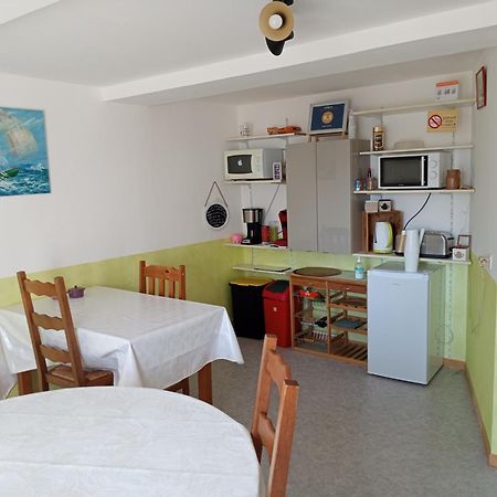 Chez Celine En Campagne Apartment Mazerny Екстериор снимка