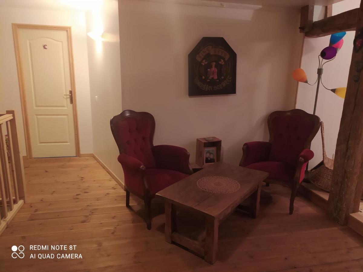 Chez Celine En Campagne Apartment Mazerny Екстериор снимка