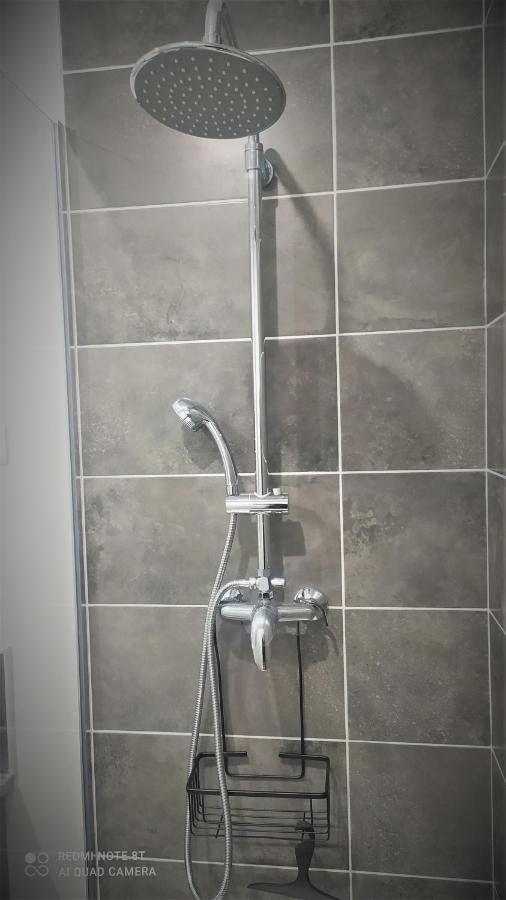 Chez Celine En Campagne Apartment Mazerny Екстериор снимка