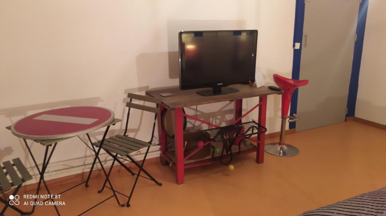 Chez Celine En Campagne Apartment Mazerny Екстериор снимка