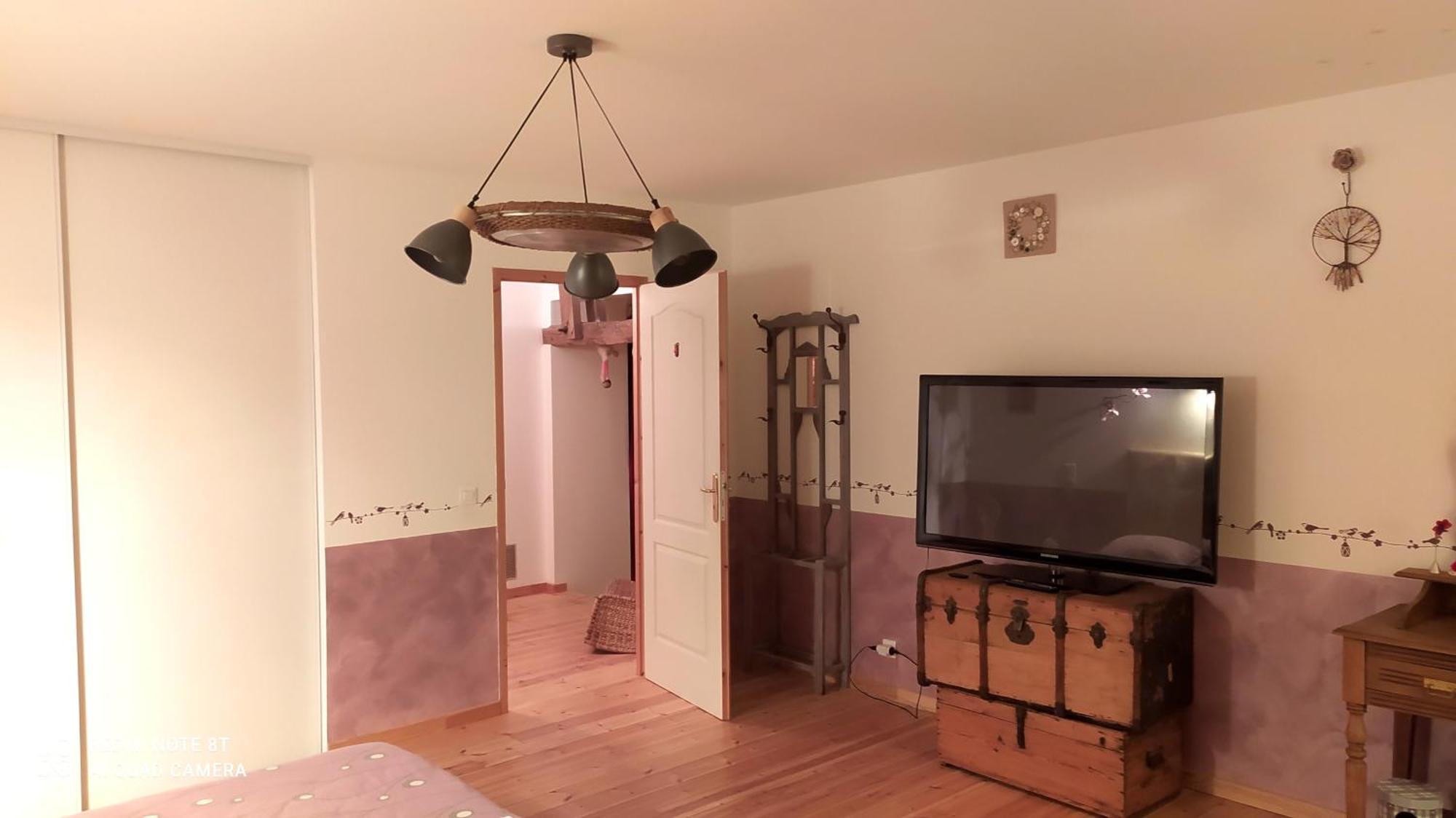 Chez Celine En Campagne Apartment Mazerny Екстериор снимка